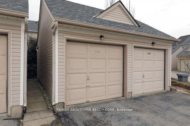 1175 Treetop Terrace photo 12