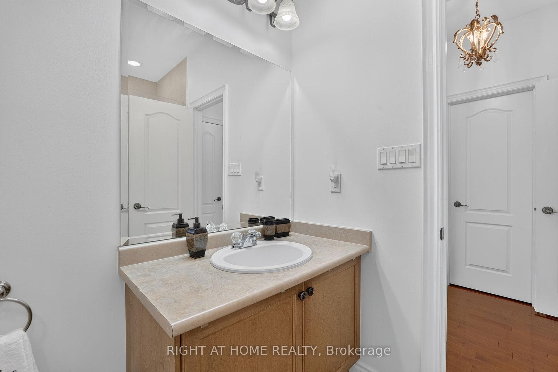 66 Sanremo Court photo 15