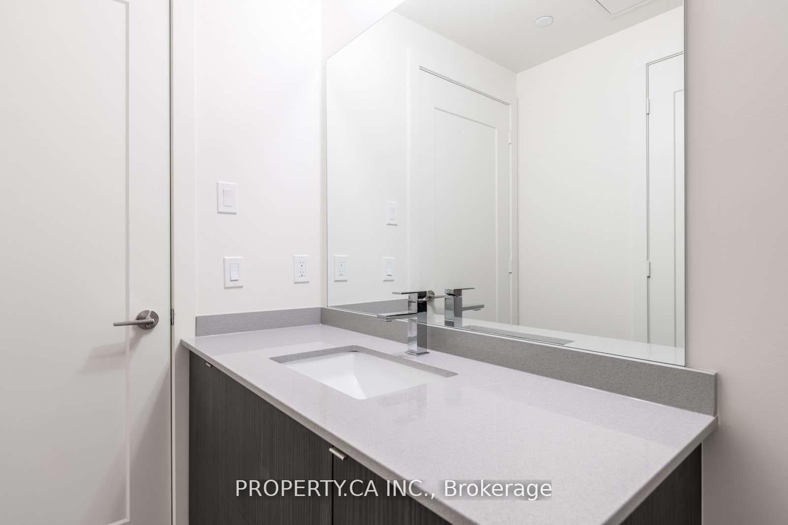 330 Richmond Street Unit 1109 photo 13