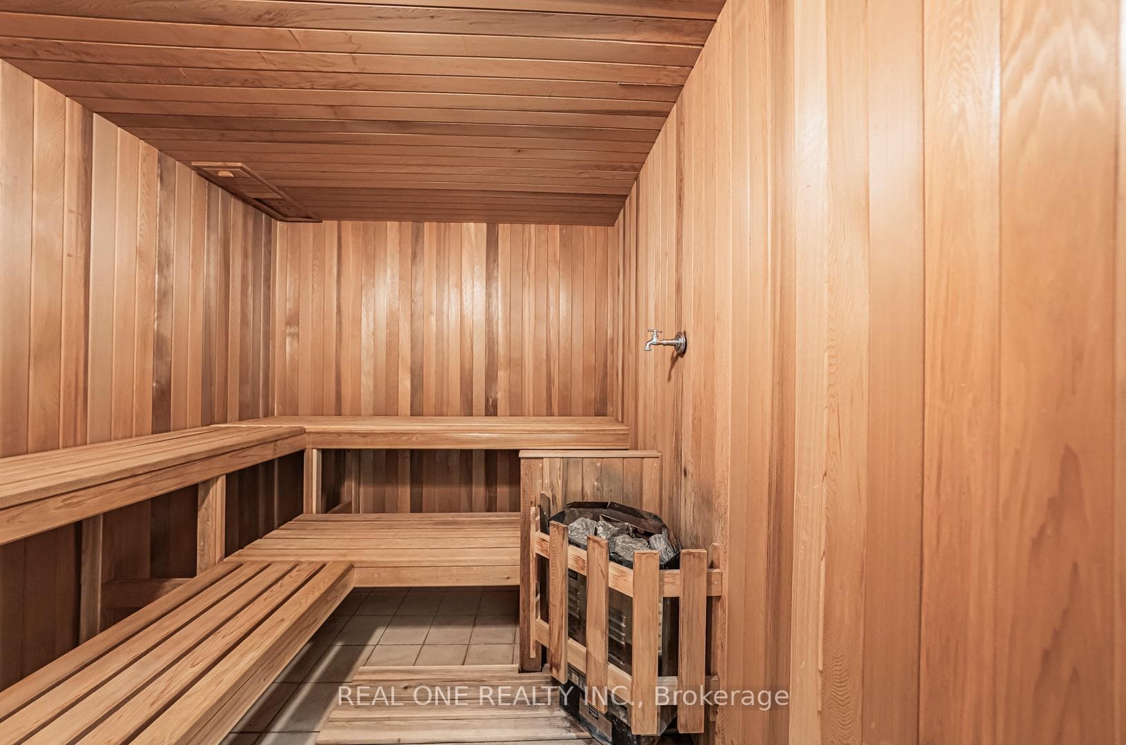 14 Alm Court photo 48