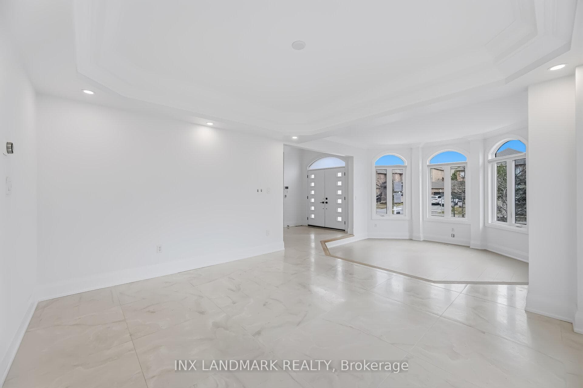 18 Forest Fountain Drive photo 11