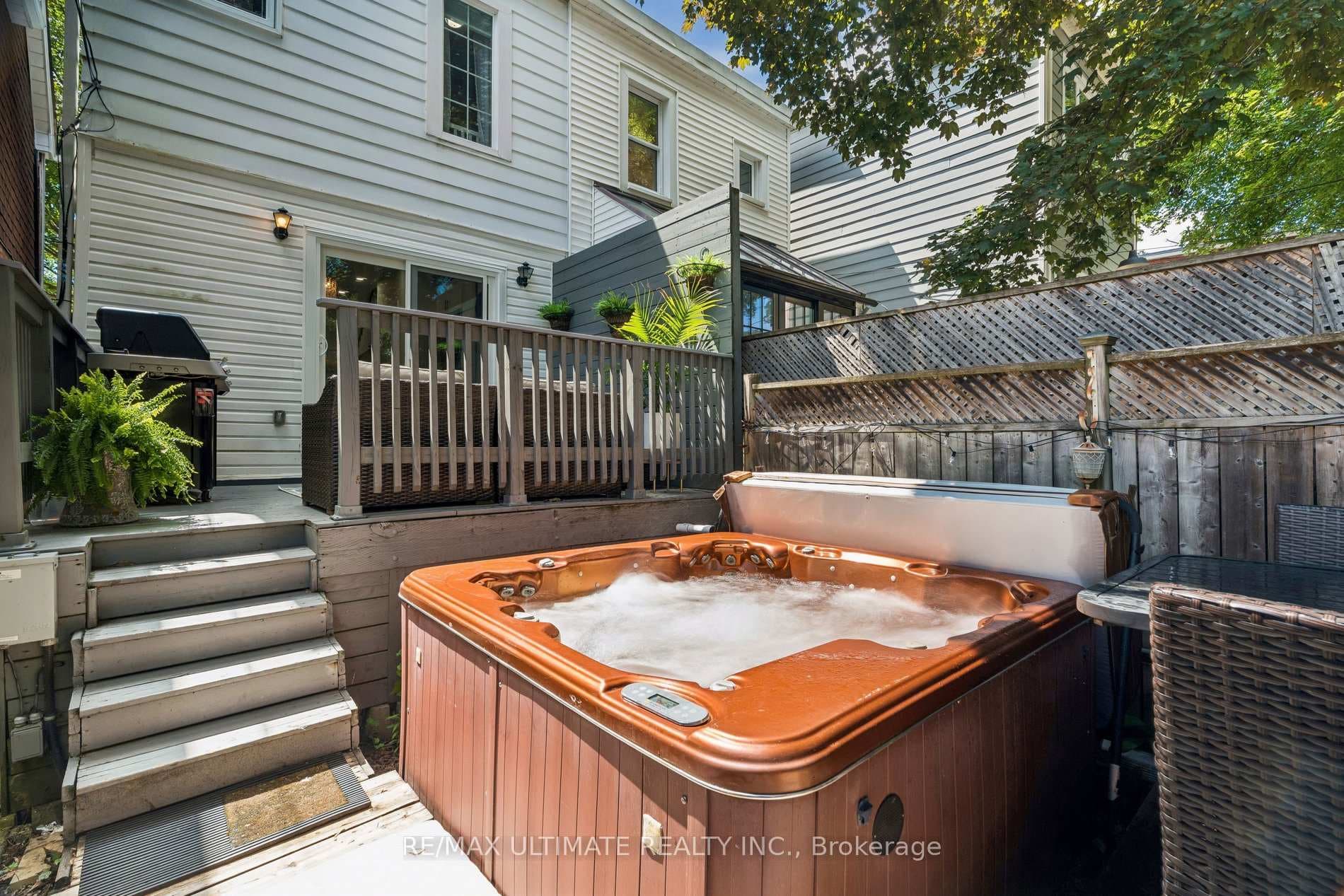 301 Kenilworth Avenue photo 42