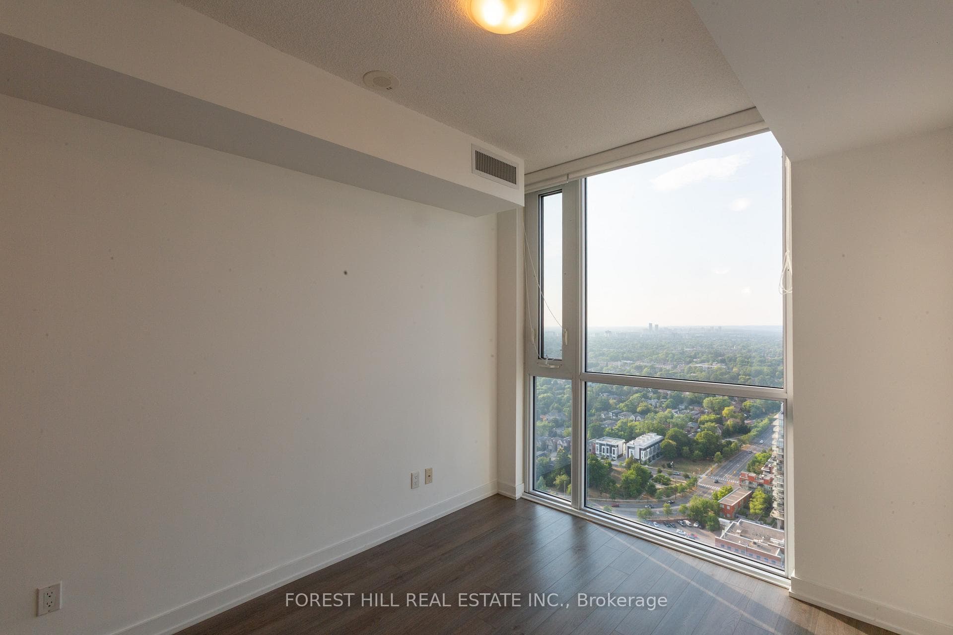 5180 Yonge Street Unit 3301 photo 13