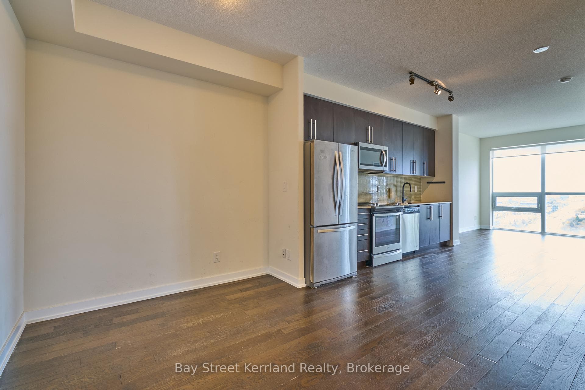 4011 Brickstone Mews Unit 1801 photo 2
