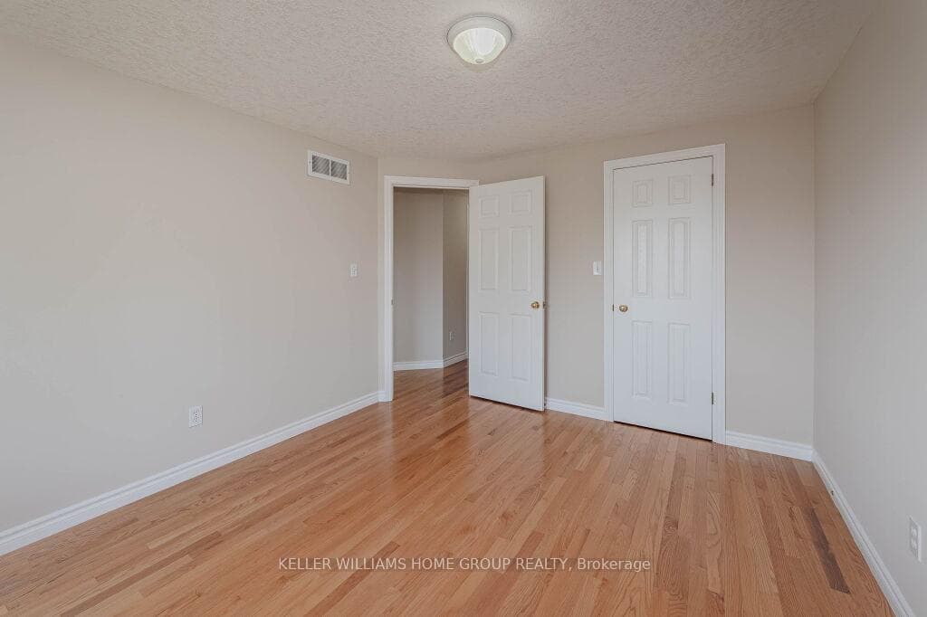 210 Rickson Avenue photo 29