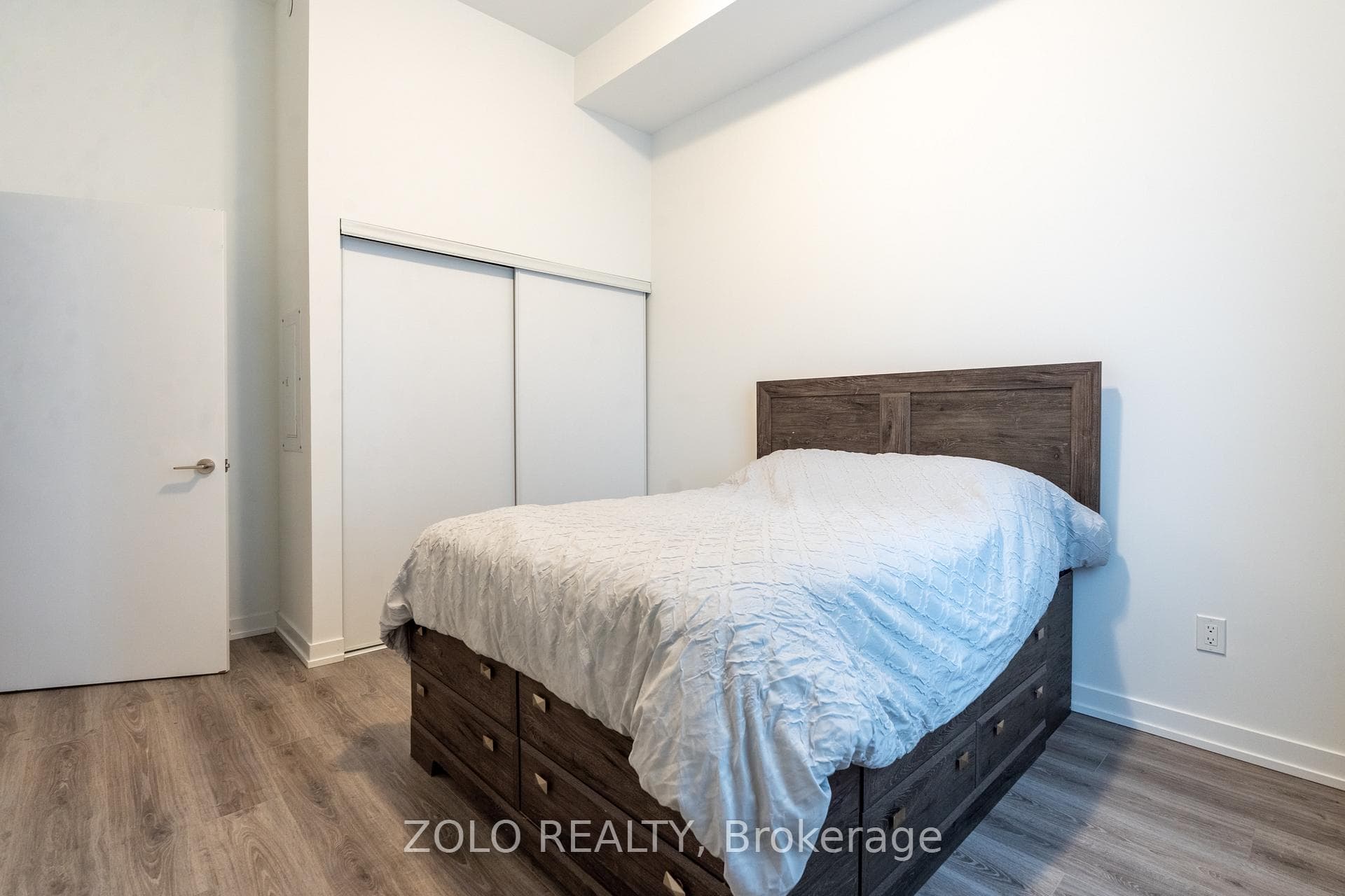 1480 Bayly Street Unit 705 photo 12