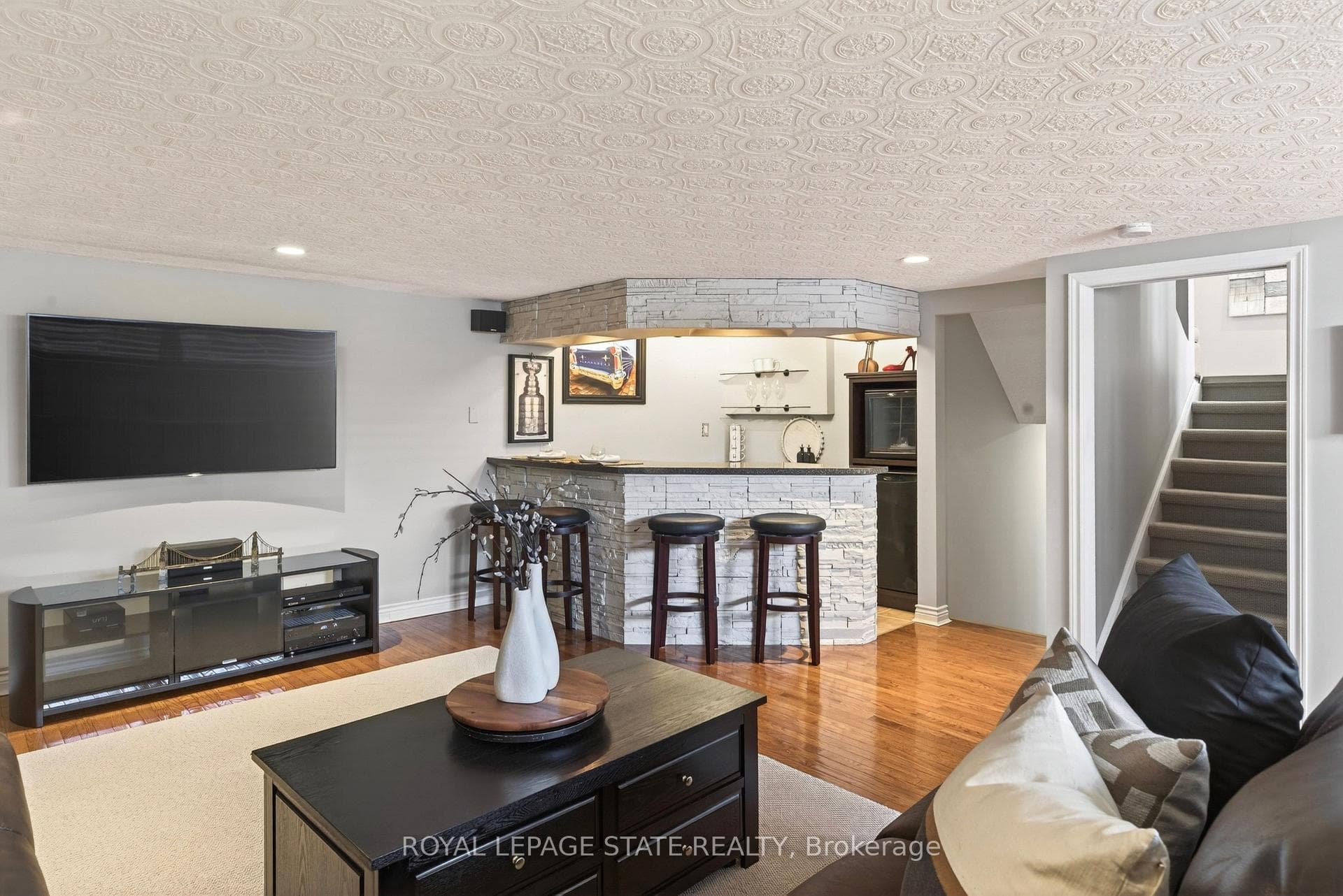 35 Shalfleet Boulevard photo 37