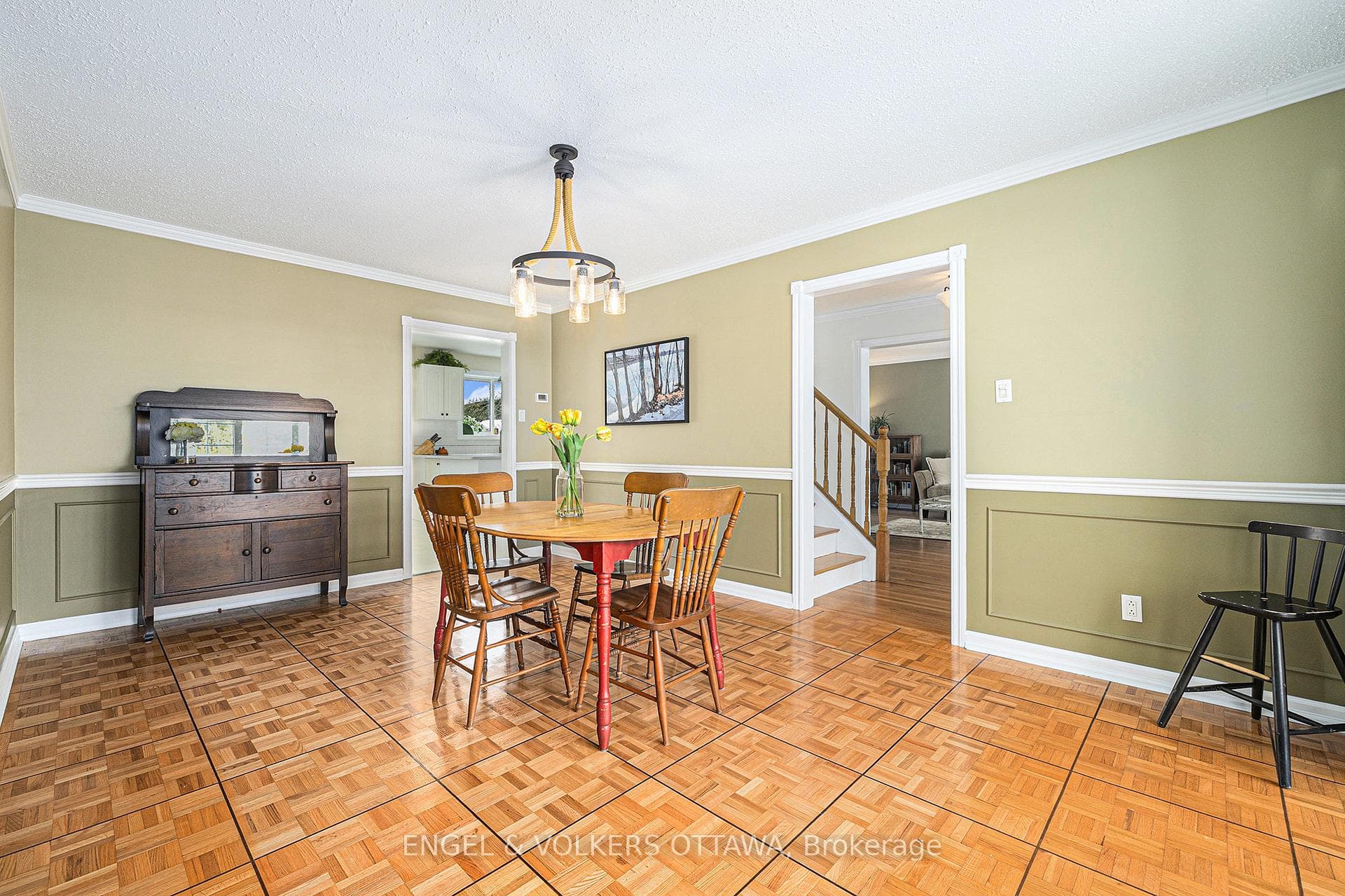 12 Woodburn Drive photo 9