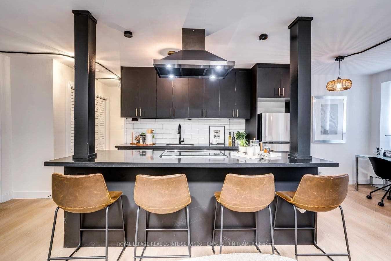 420 Eglinton Avenue Unit 206 photo 8