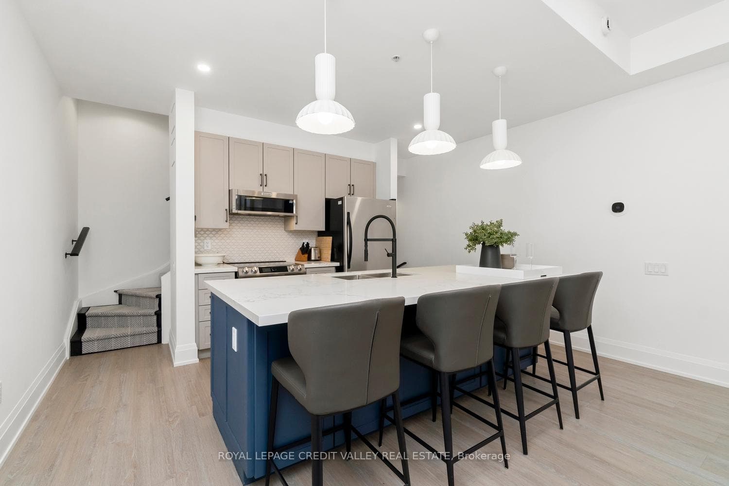 60A Tecumseth Street photo 15