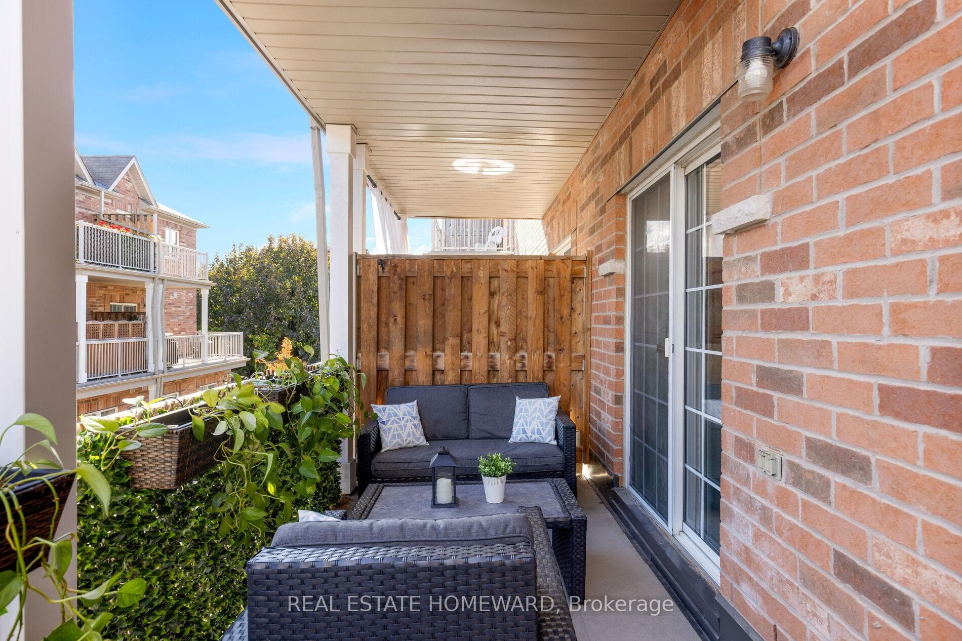 13 Philpott Gardens photo 15