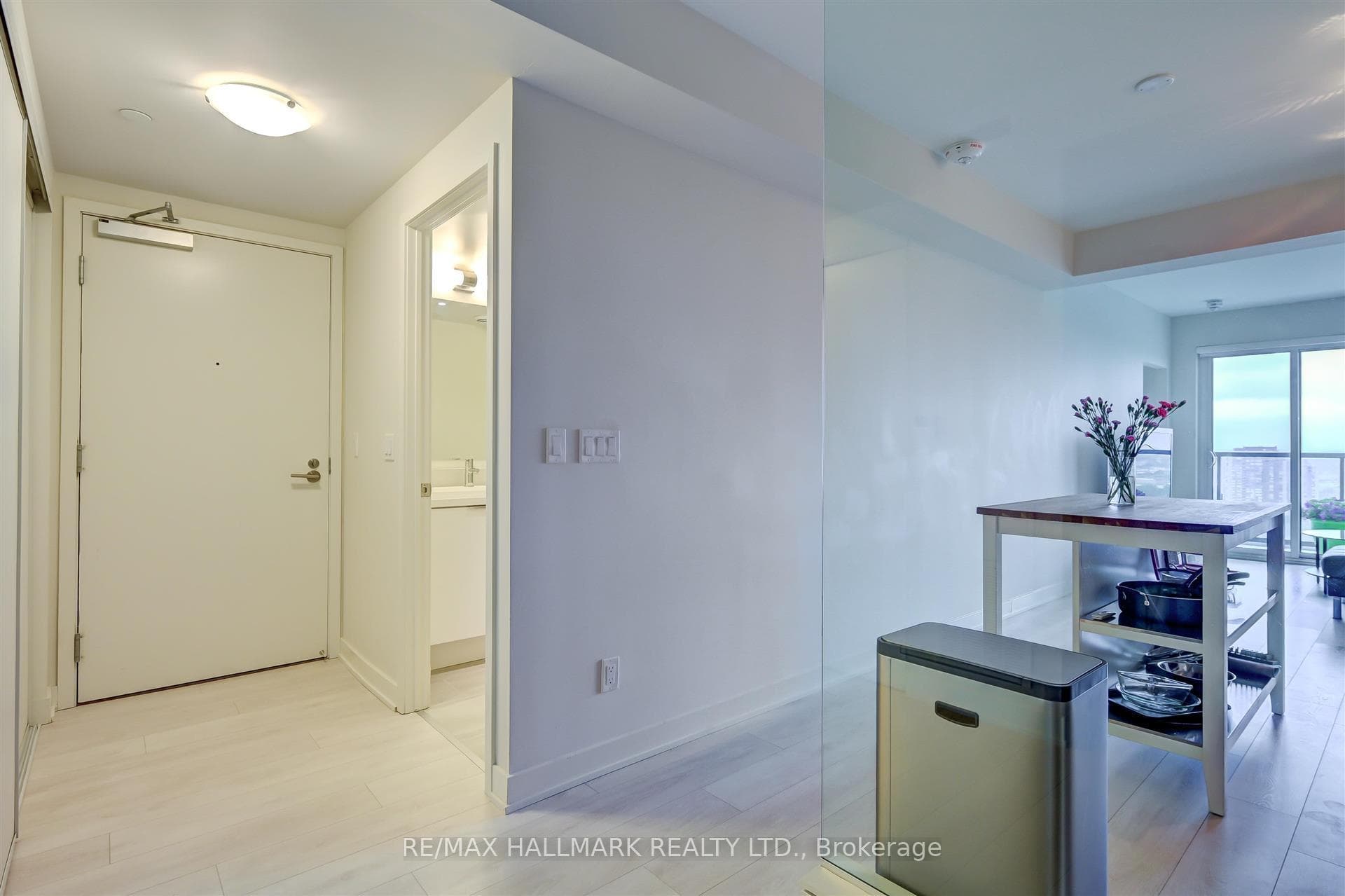 6 Sonic Way Unit N2805 photo 19