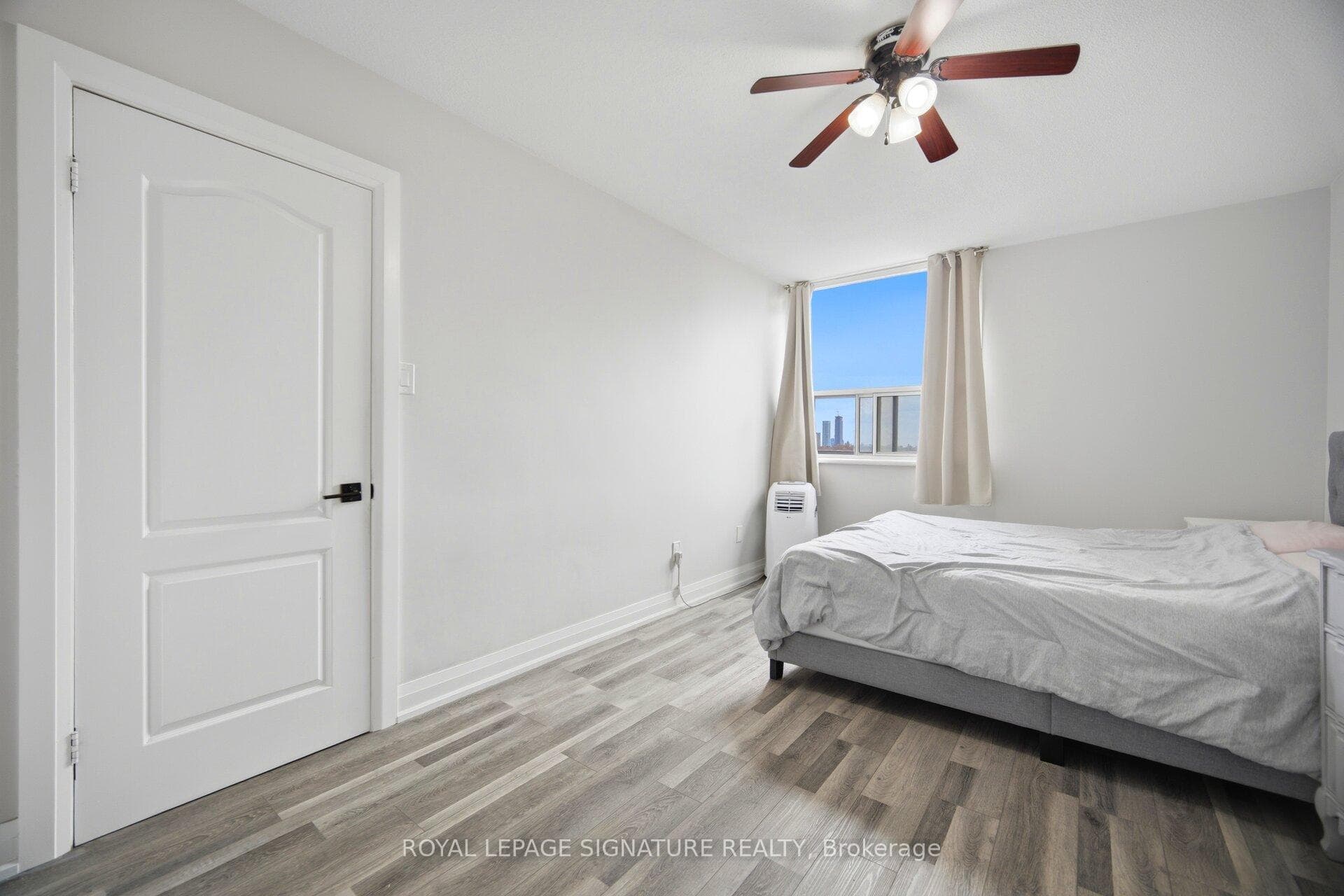 451 The West Mall N/A Unit 815 photo 24