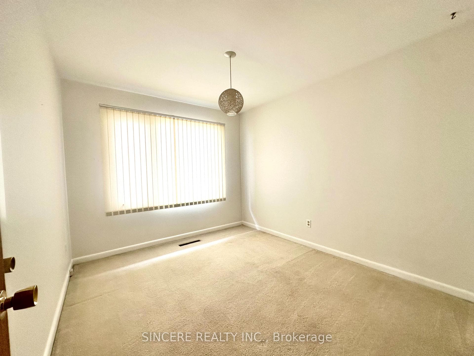 36 Sumner Heights Drive photo 9