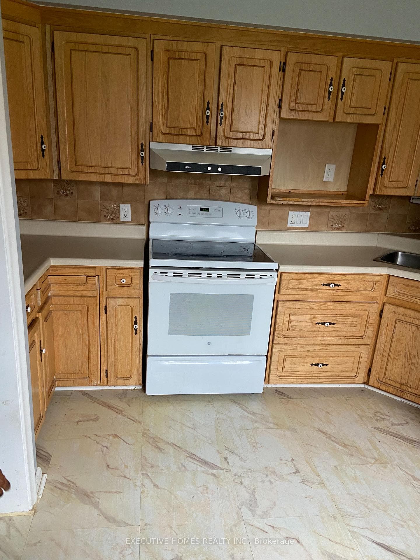 123 Seneca Drive photo 7