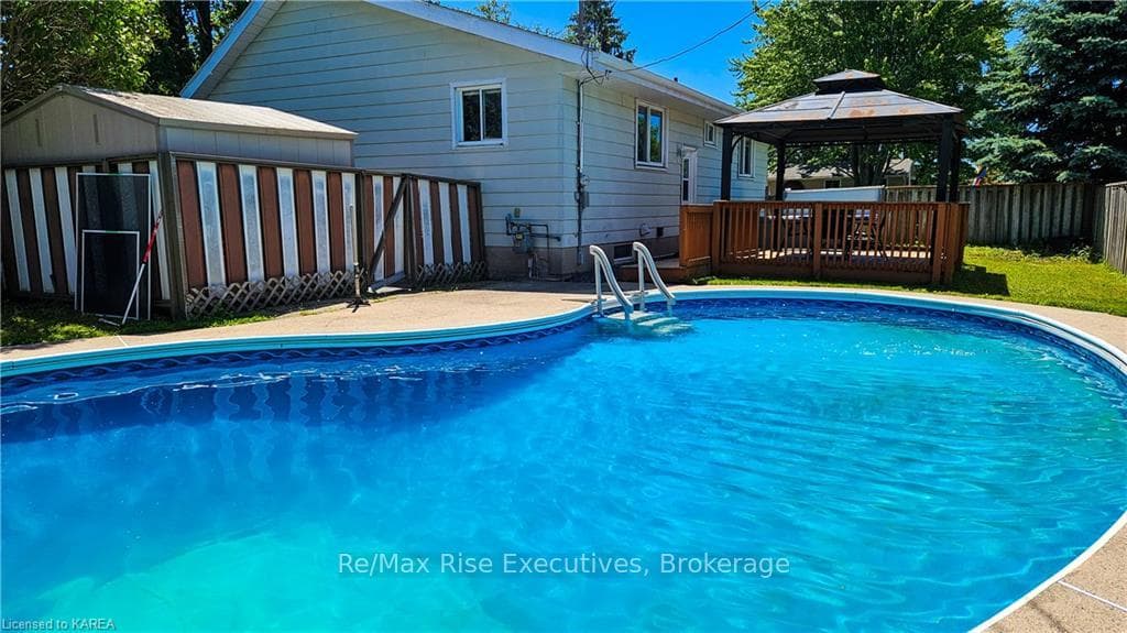 2 DEERFIELD Street photo 19