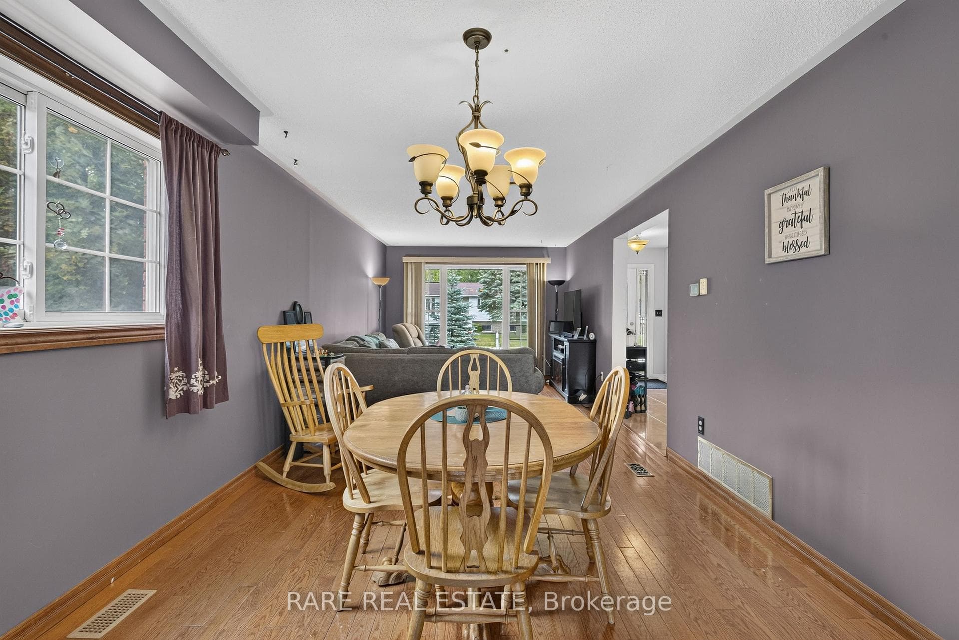Diningroom/Livingroom