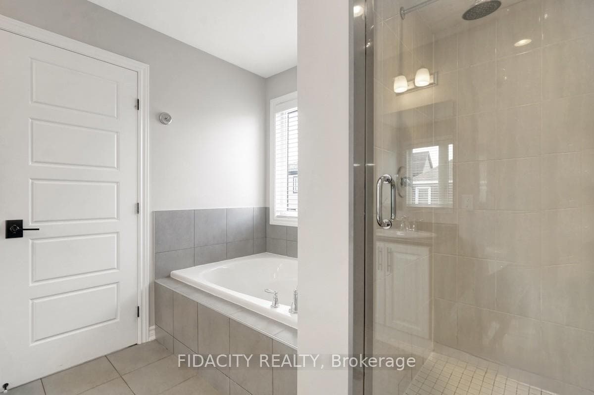 525 Foxlight Circle photo 16