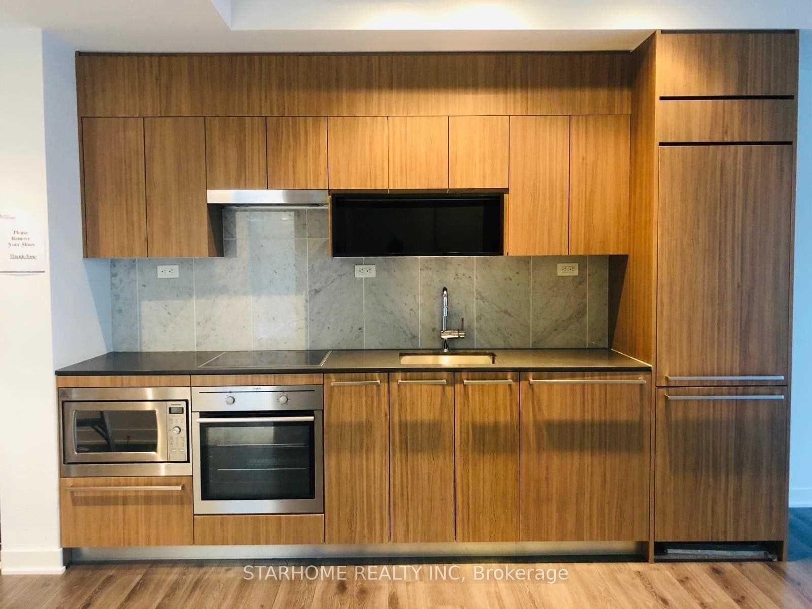 90 Queens Wharf Road Unit 907 photo 1