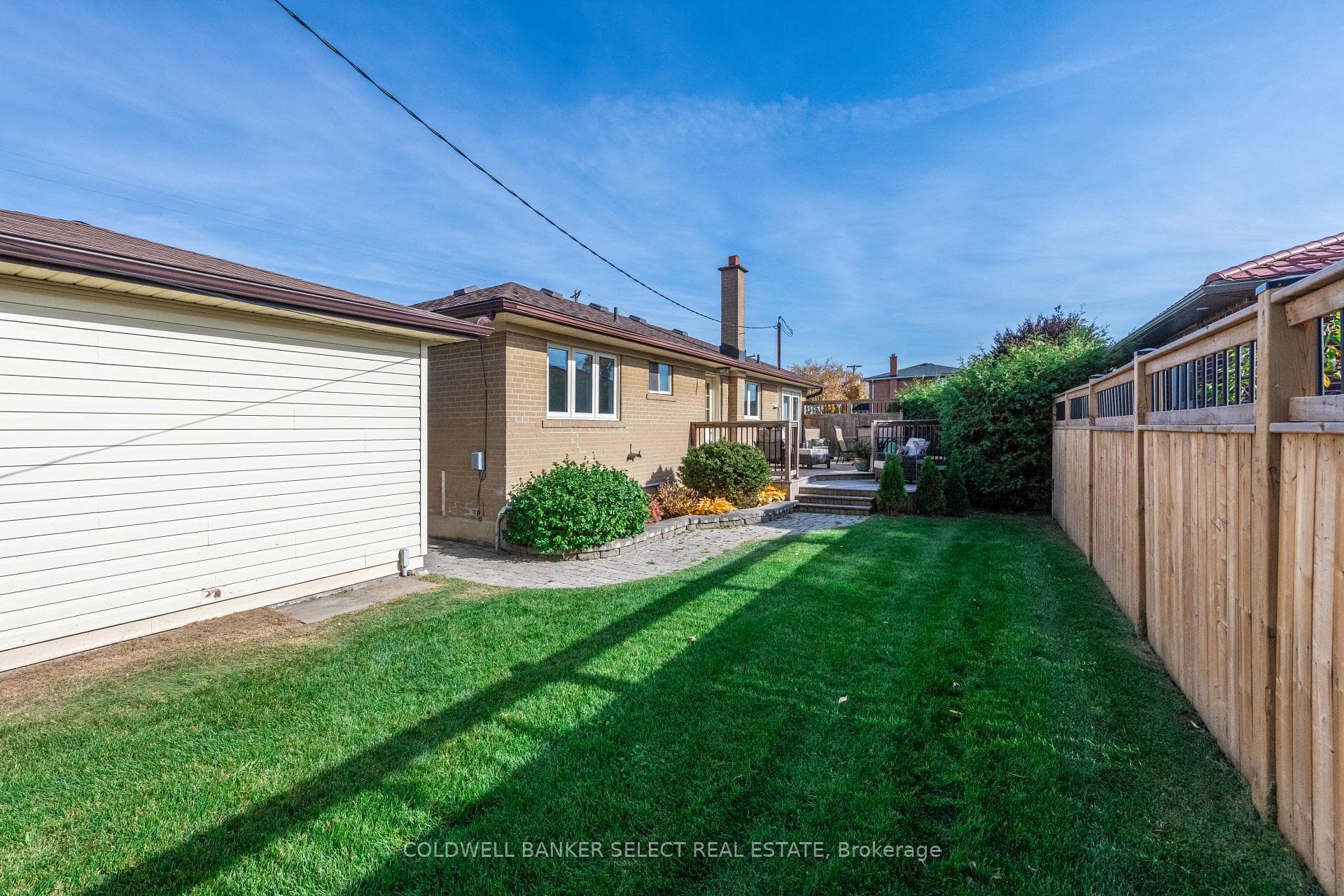 324 Henderson Street photo 35