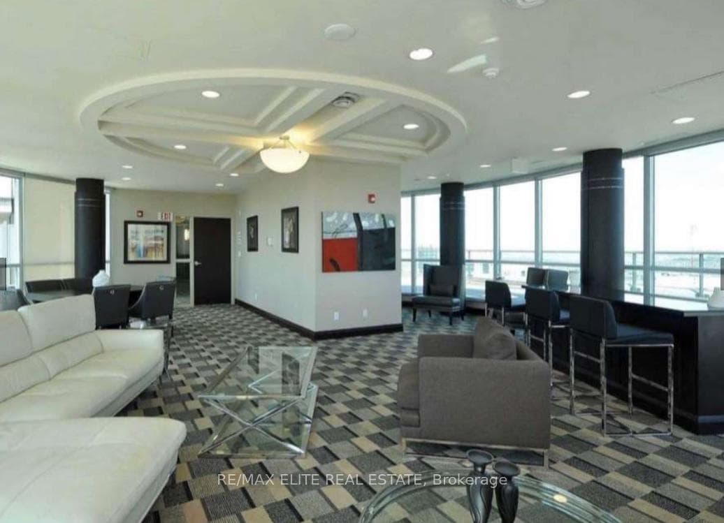 208 Enfield Place Unit 1007 photo 3