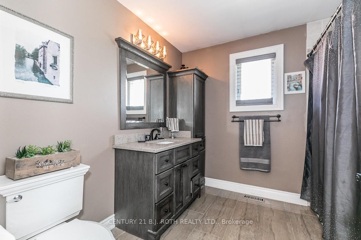 112 Bourbon Circle photo 23