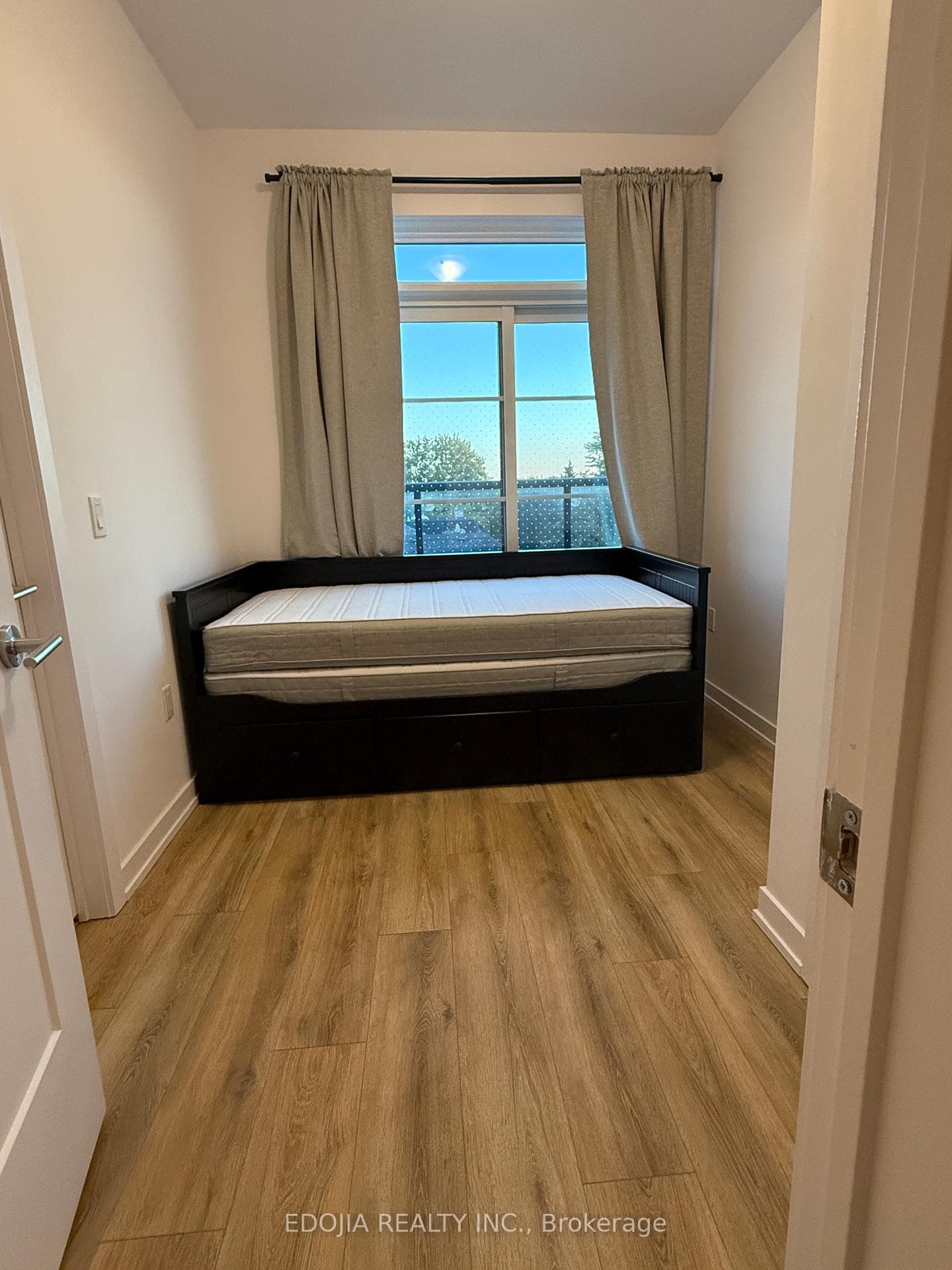 57 Finch Avenue Unit 24 photo 12