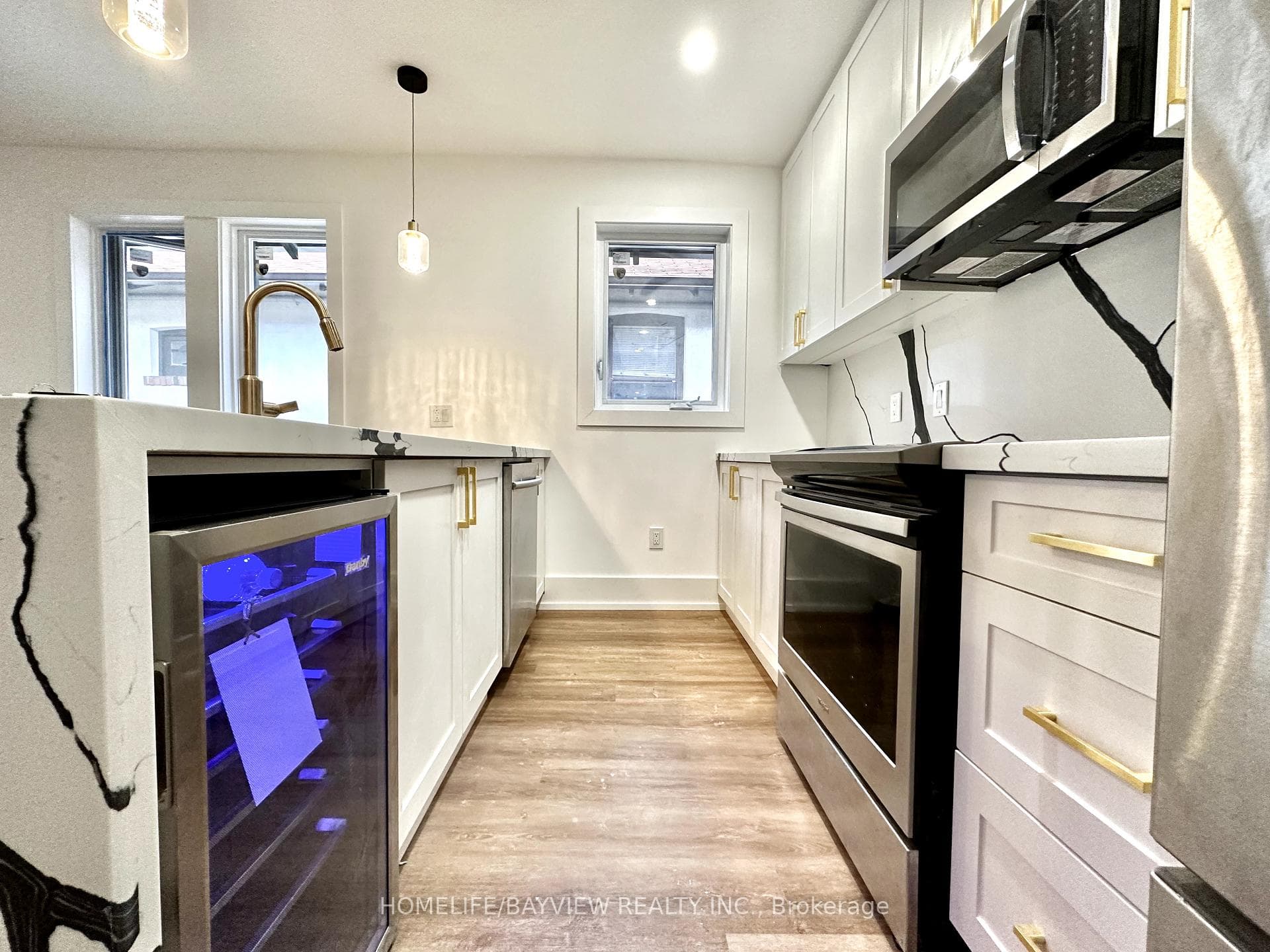 43 Wineva Avenue Unit Upper photo 7