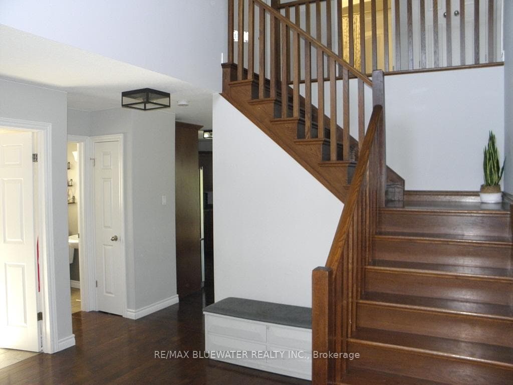 95 Deborah Drive photo 8