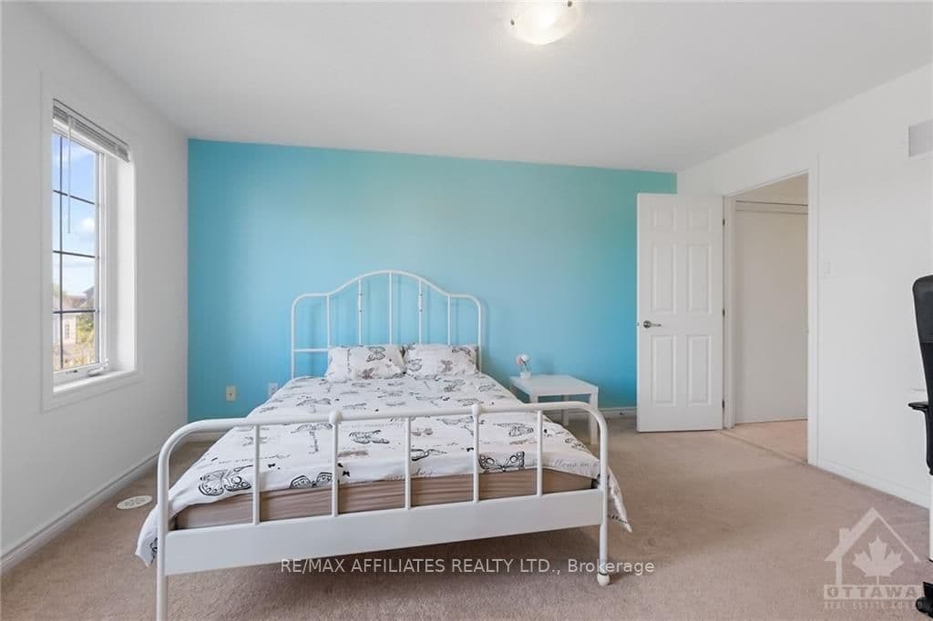 712 MALOJA Way photo 22