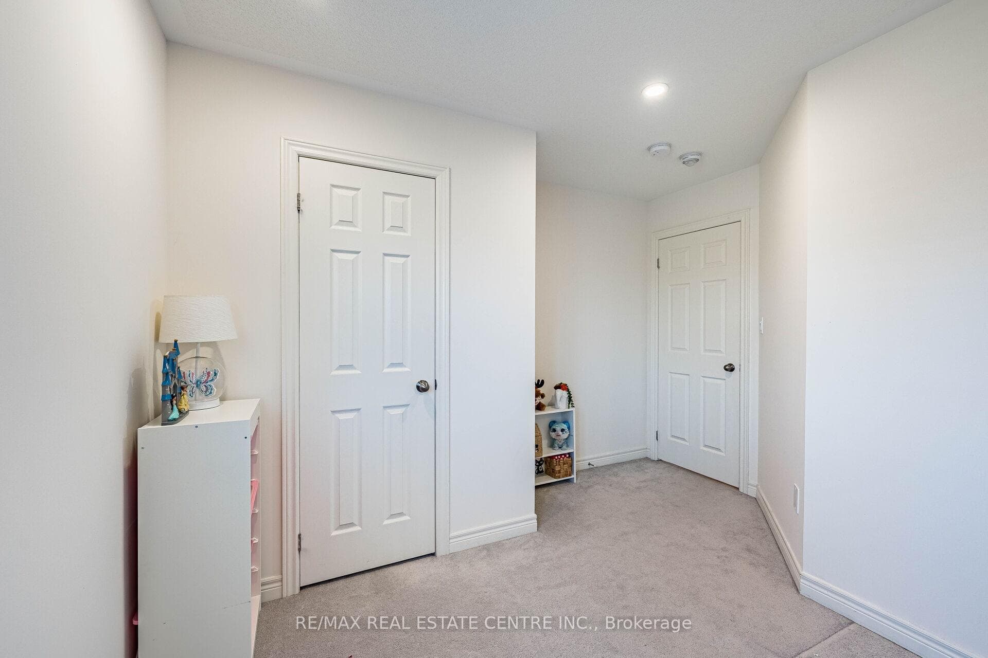 1067 Urell Way photo 39