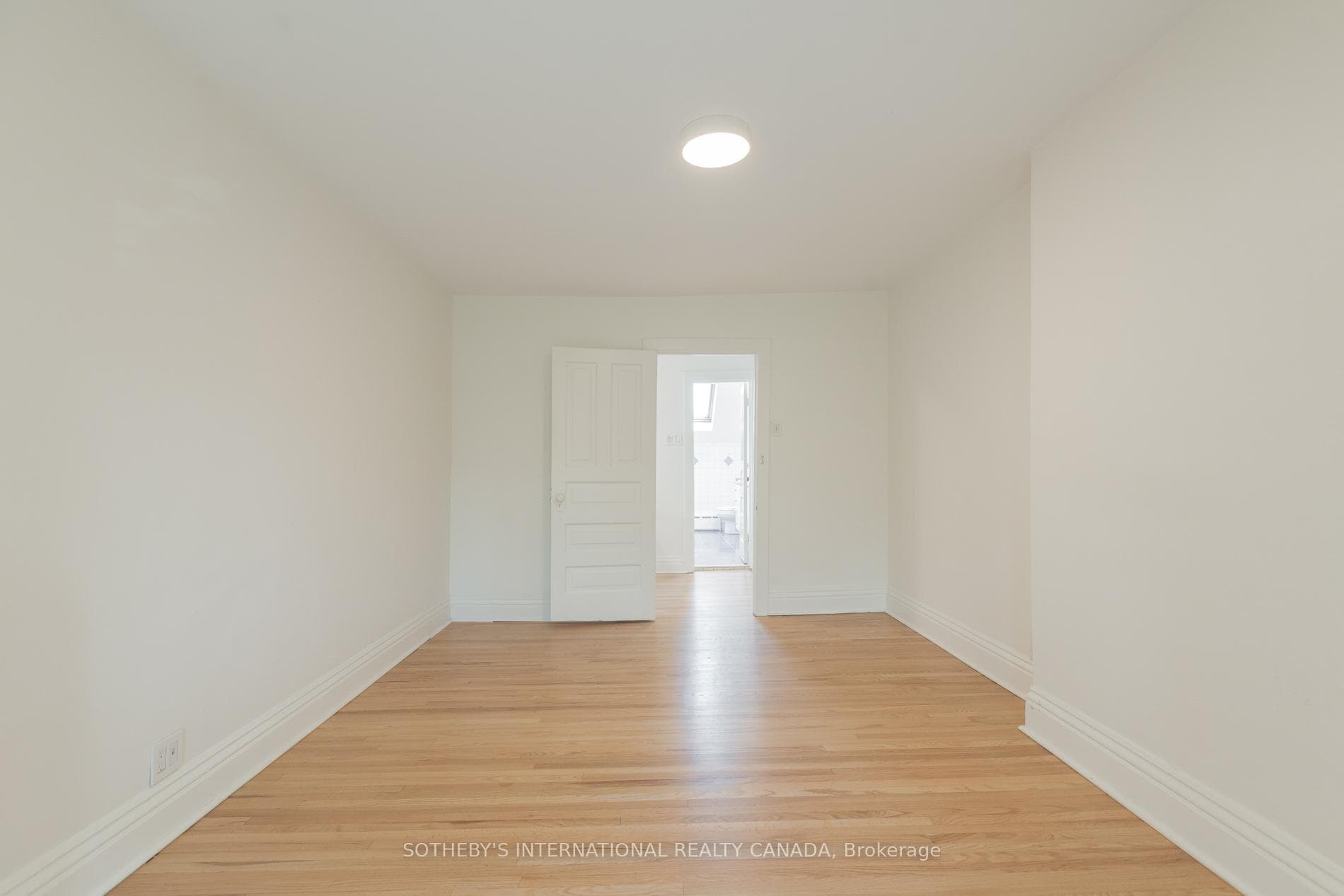 277 Crawford Street photo 36