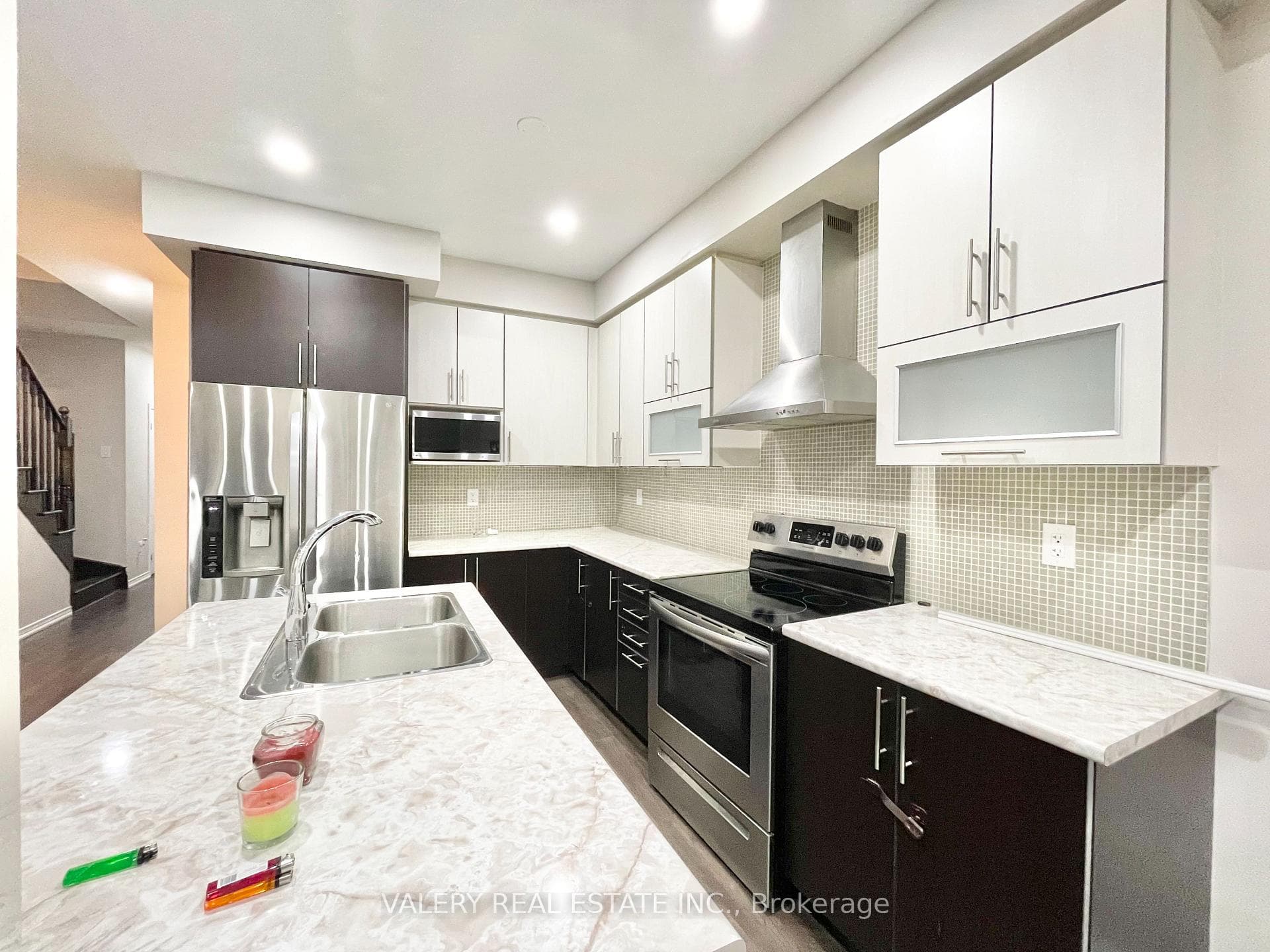 147 Baffin Crescent Unit 1 photo 4