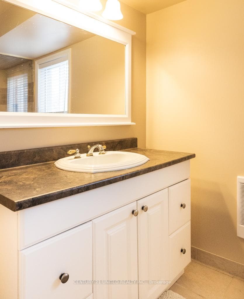 165 Shanagarry Drive photo 27