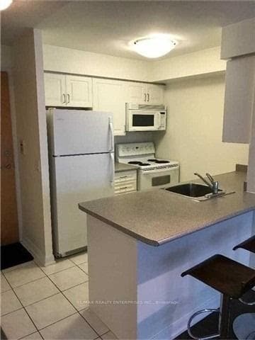 4968 Yonge Street Unit 1712 photo 7