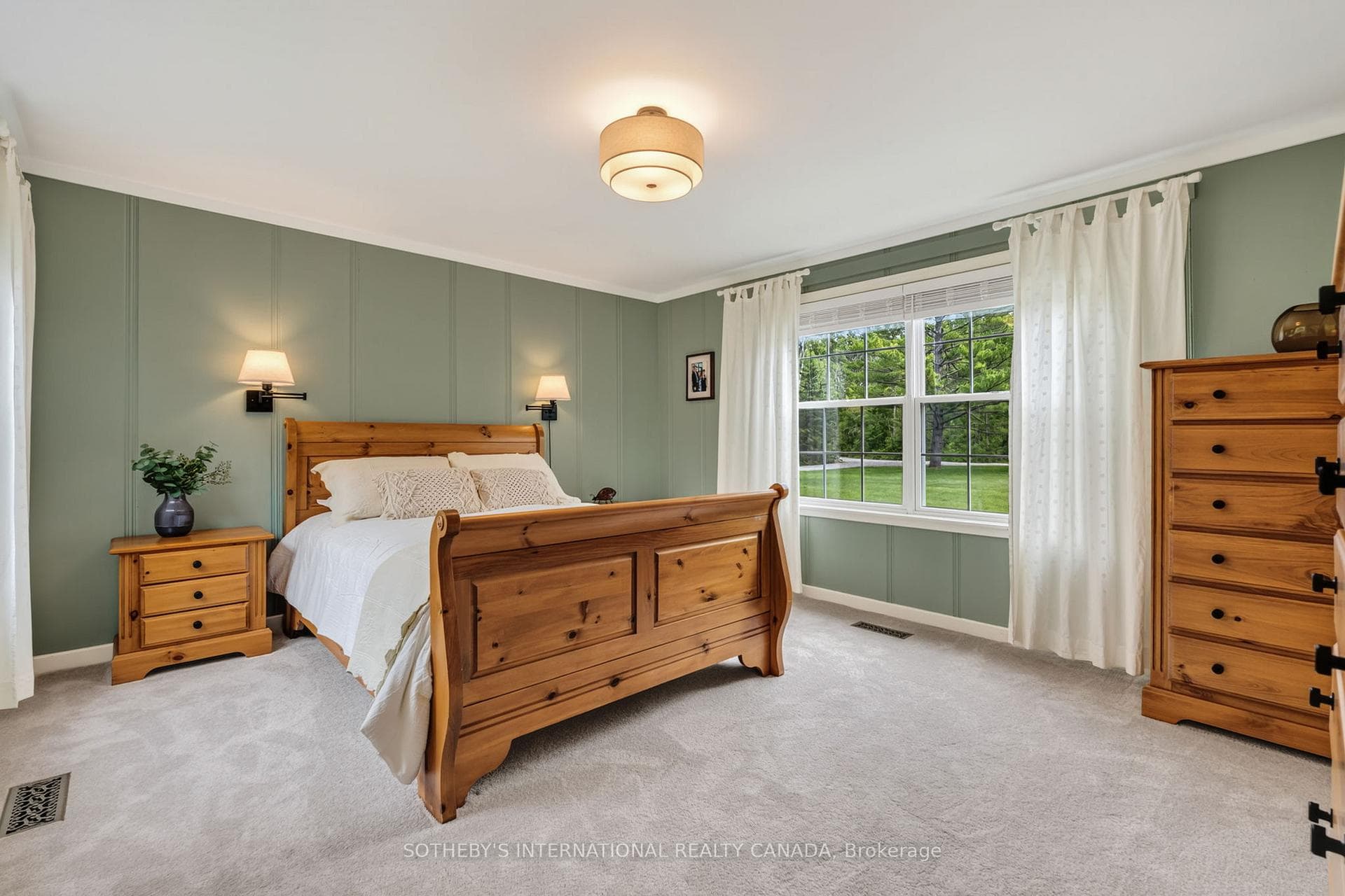 Main floor bedroom with Ensuite.