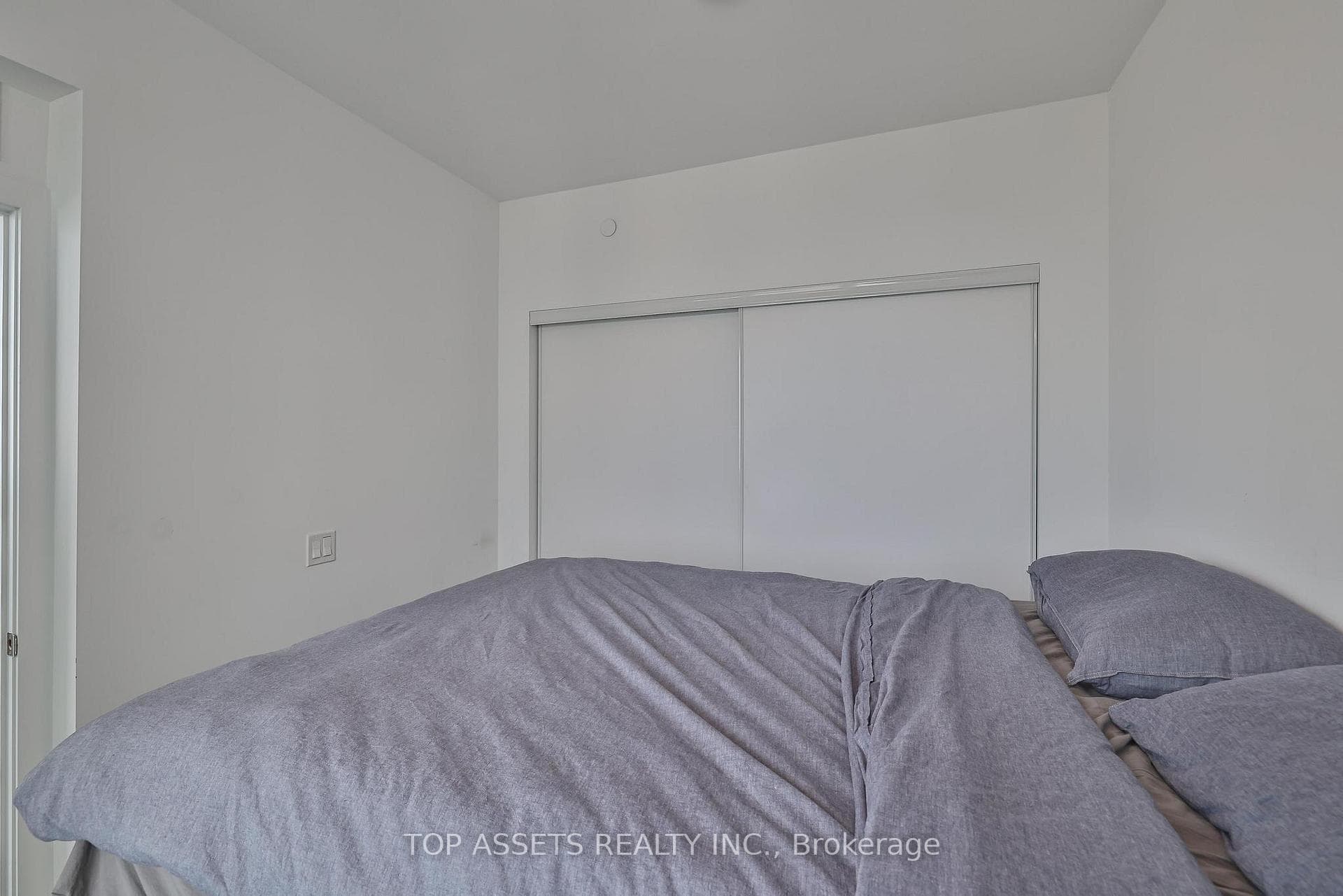403 Church Street Unit 2709 photo 16