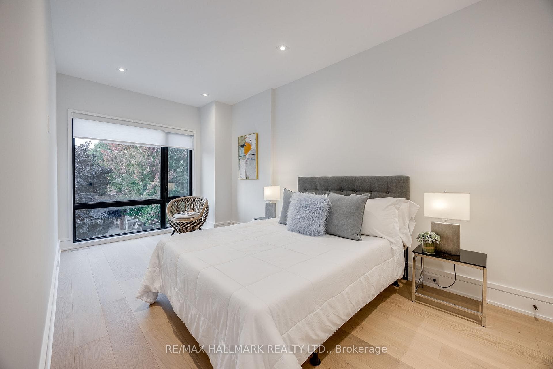 269 St Germain Avenue photo 25