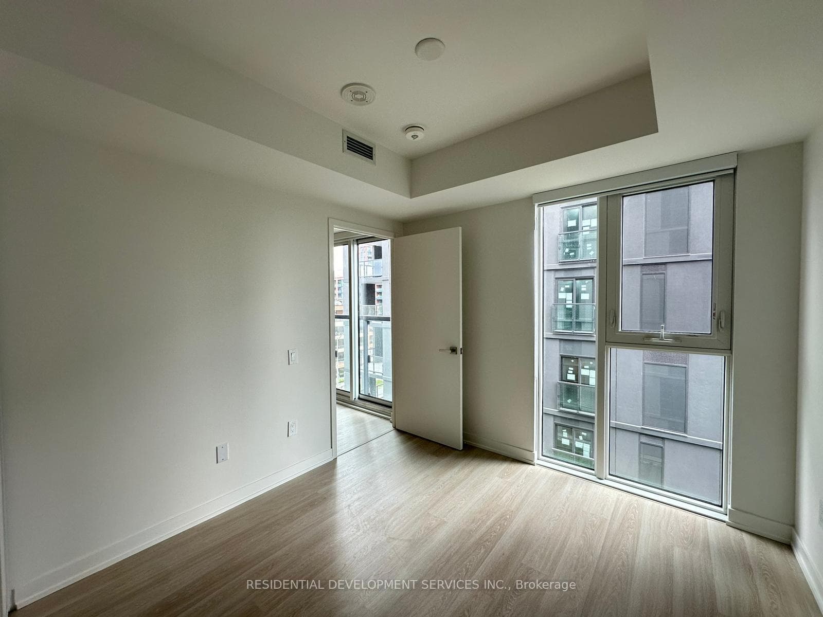 500 Wilson Avenue Unit 605 photo 7