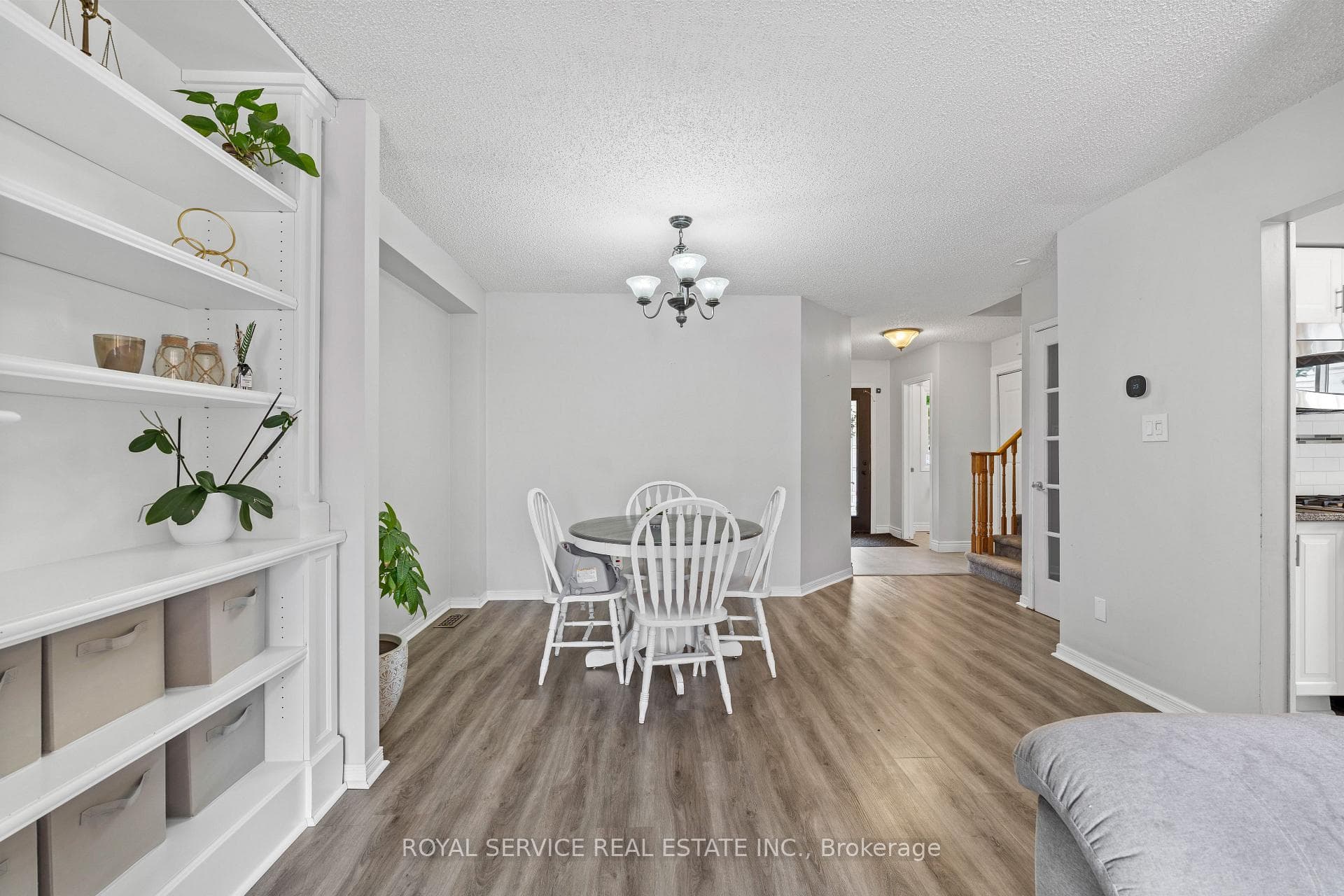 13 Burnham Boulevard photo 21