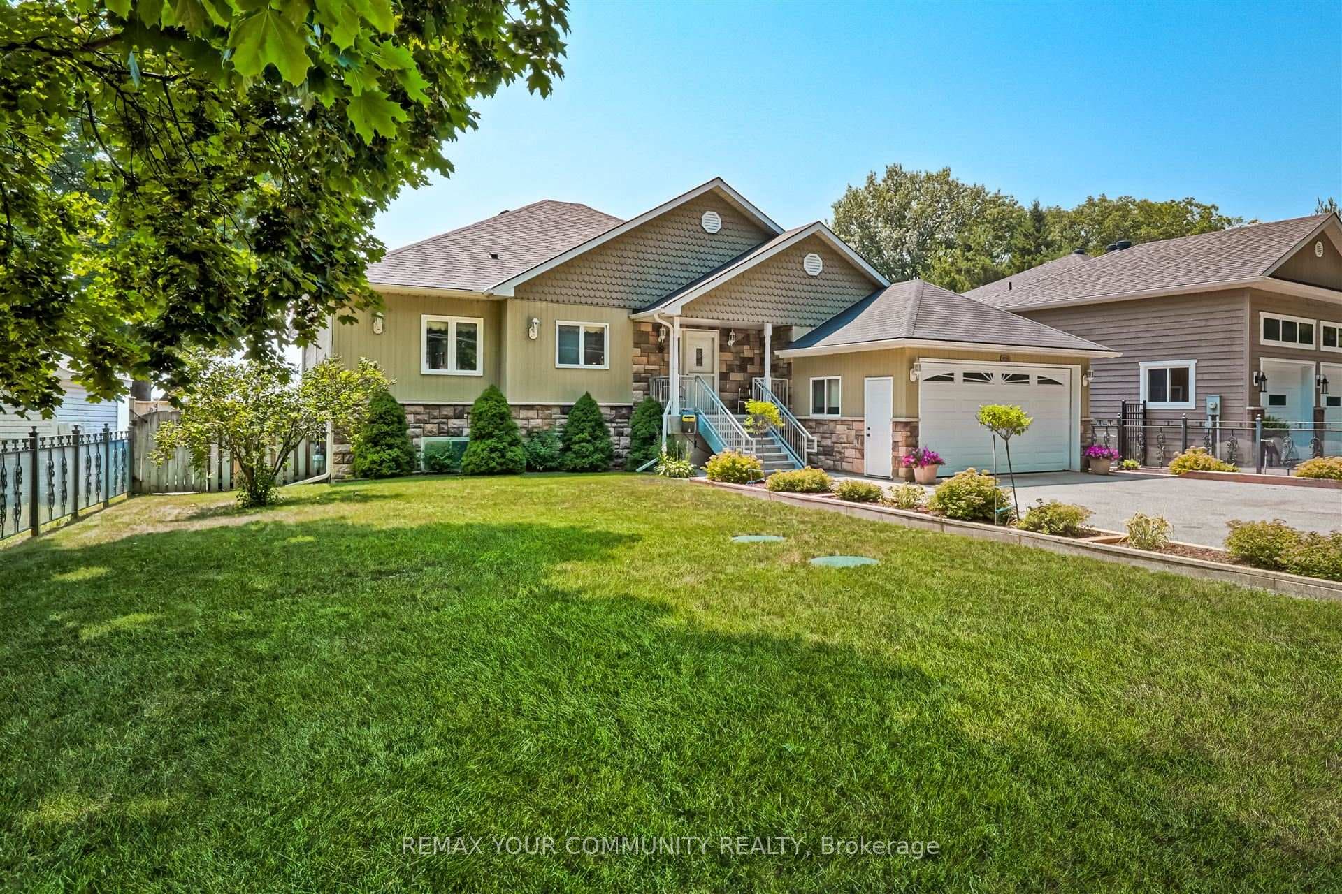 1834 Tiny Beaches Road photo 4