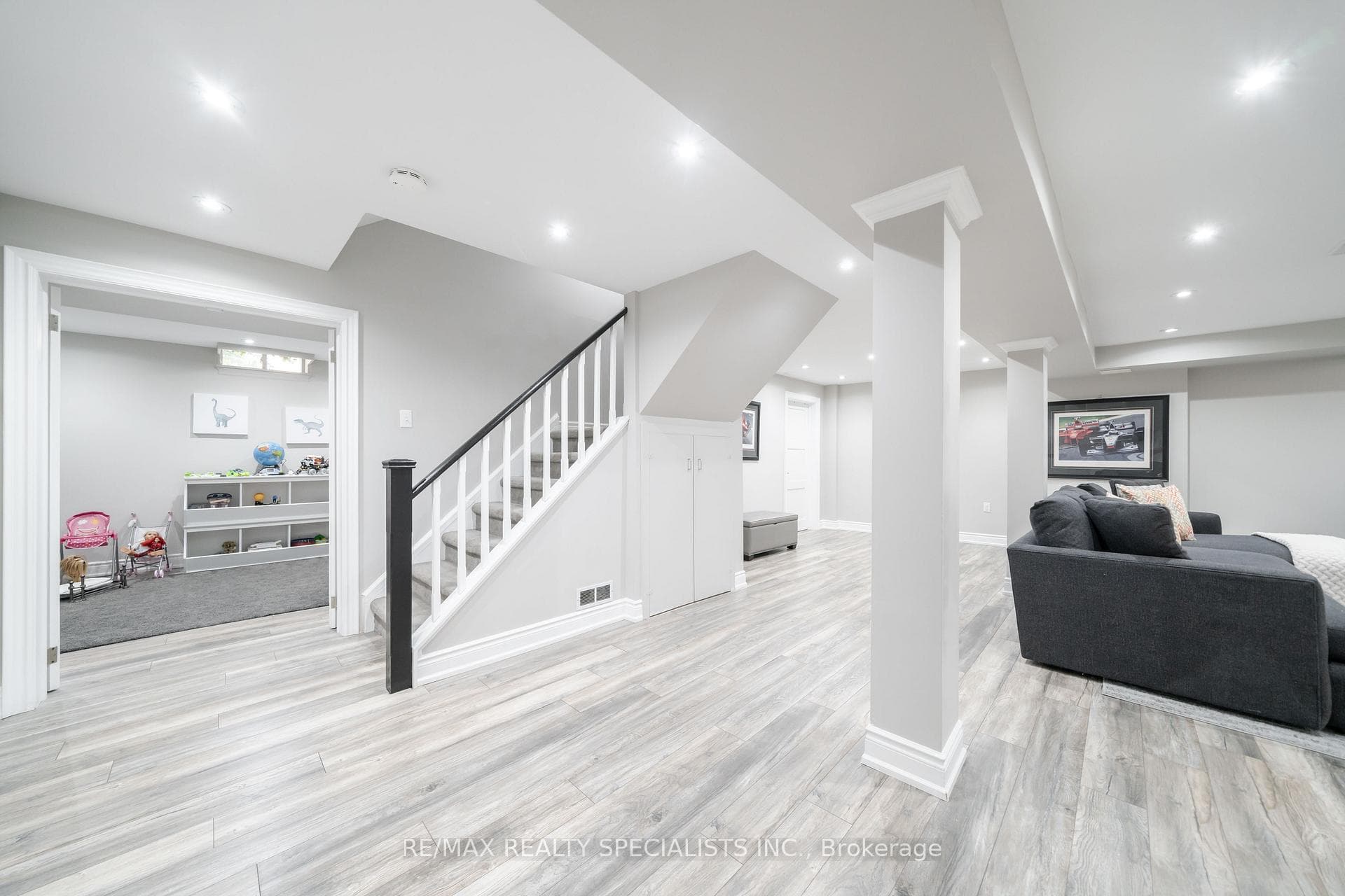 4021 Sasha Court photo 31