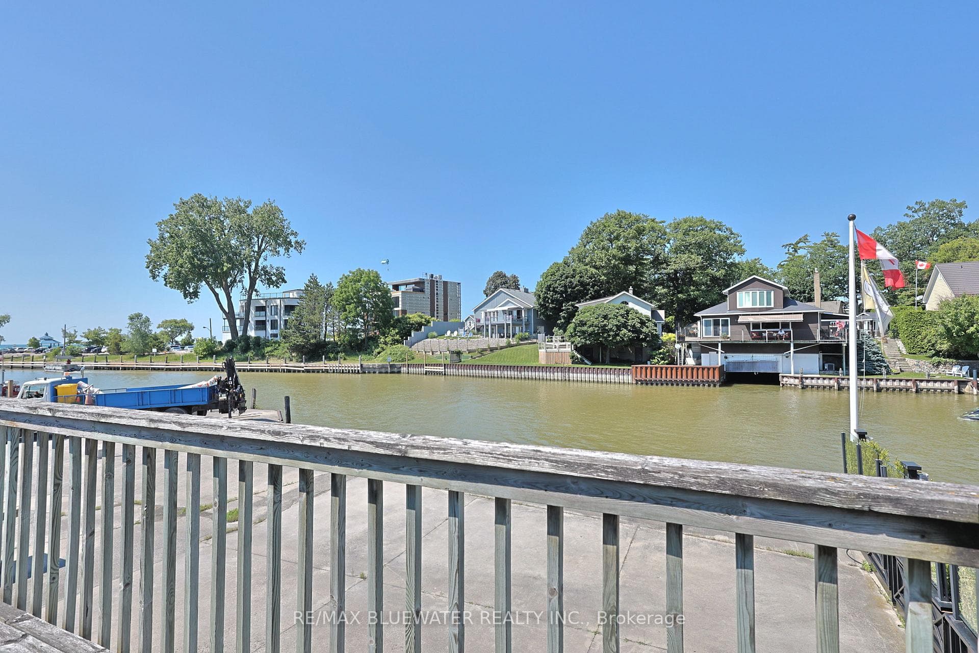 75 River Road photo 24