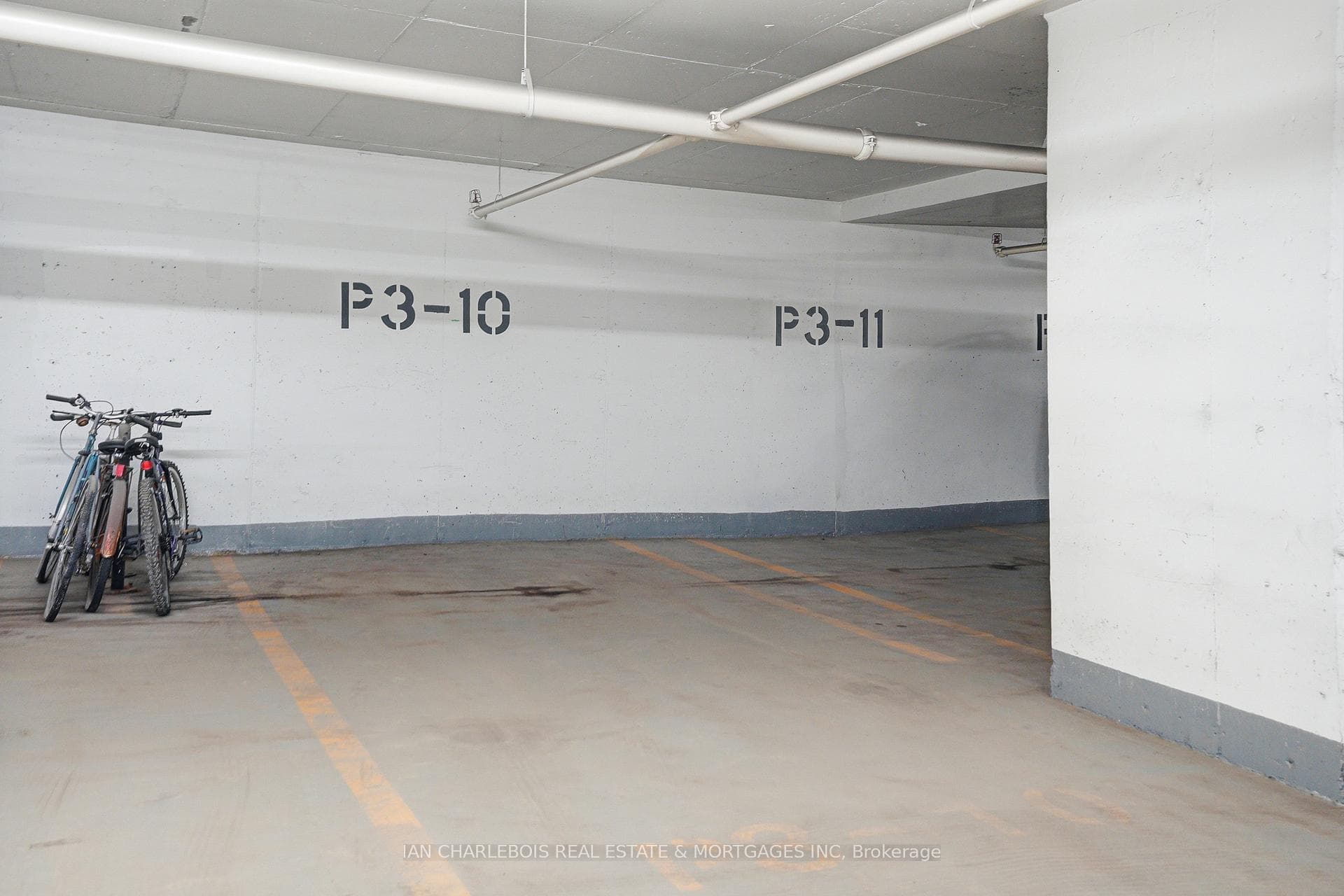 255 Bay Street Unit 1701 photo 24