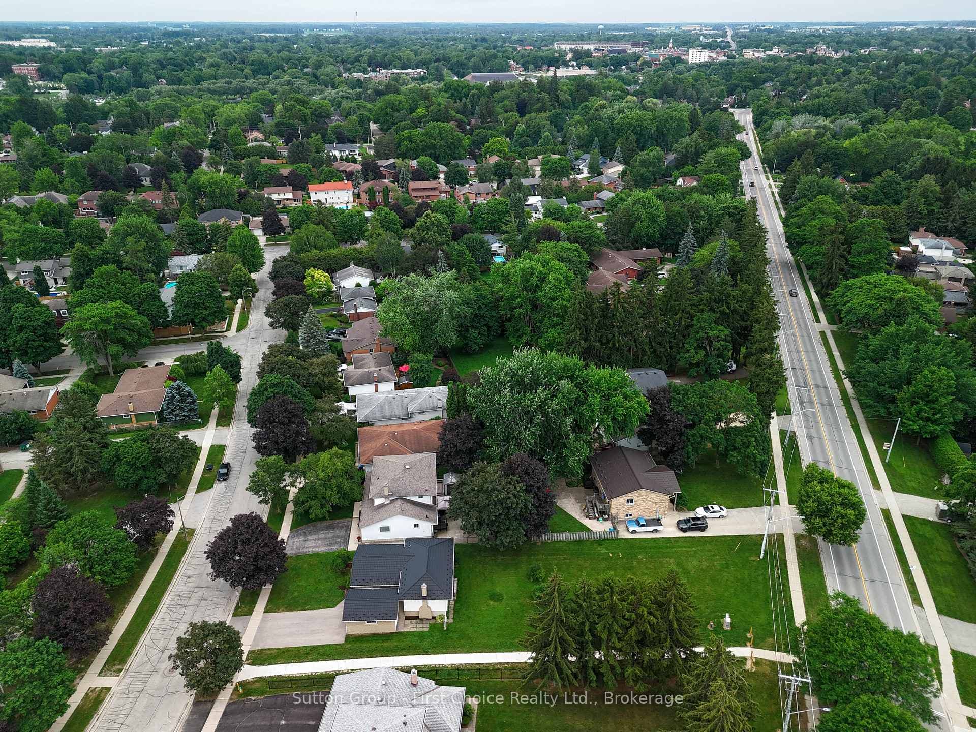 70 Bedford Drive photo 27