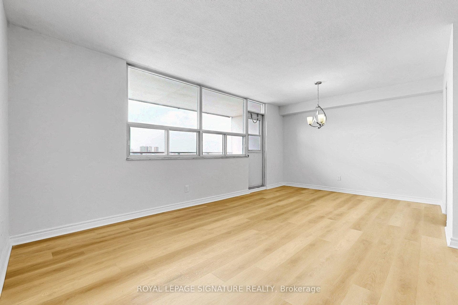 2550 Pharmacy Avenue Unit 703 photo 15
