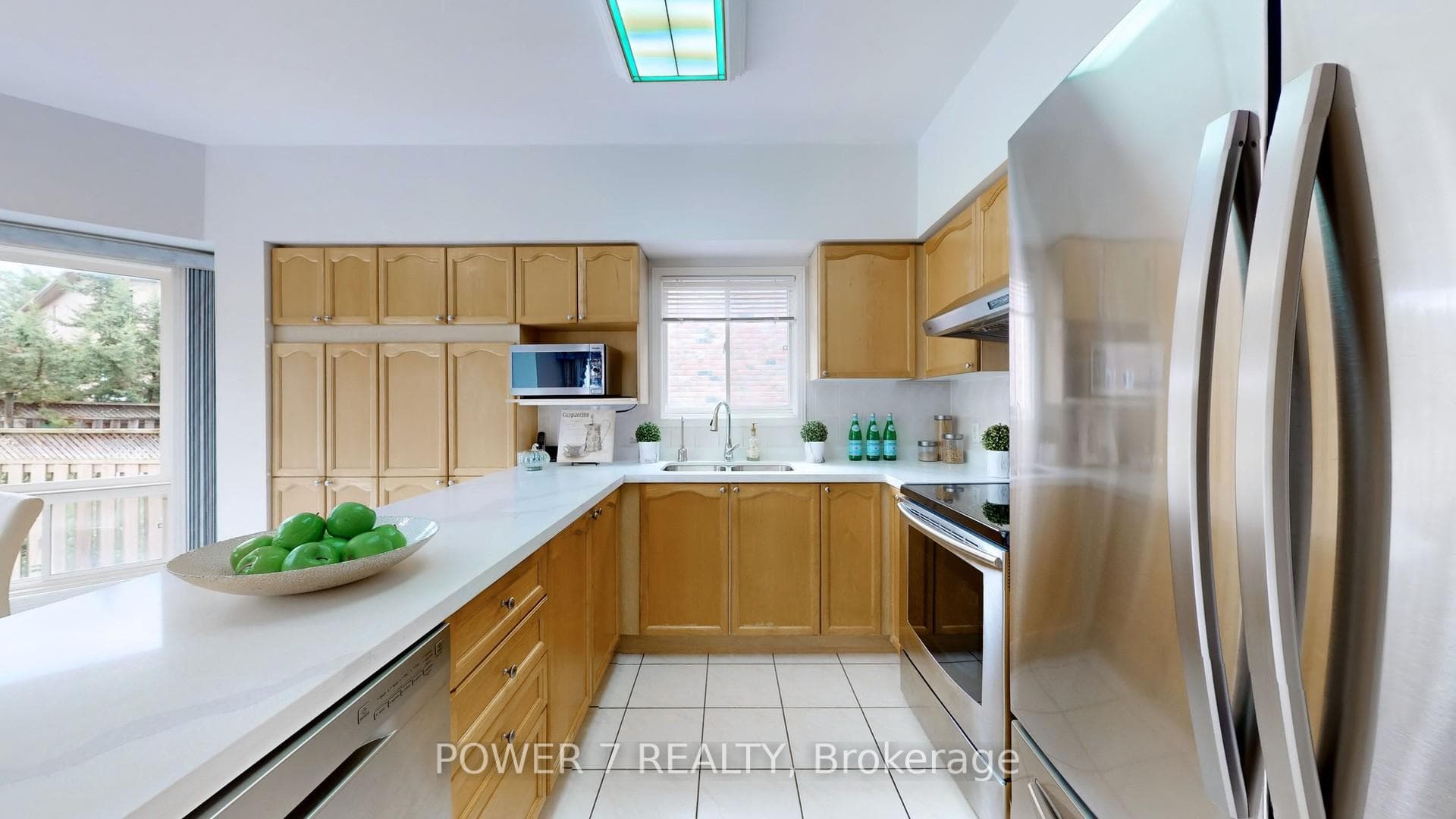 77 Houndsbrook Crescent photo 10
