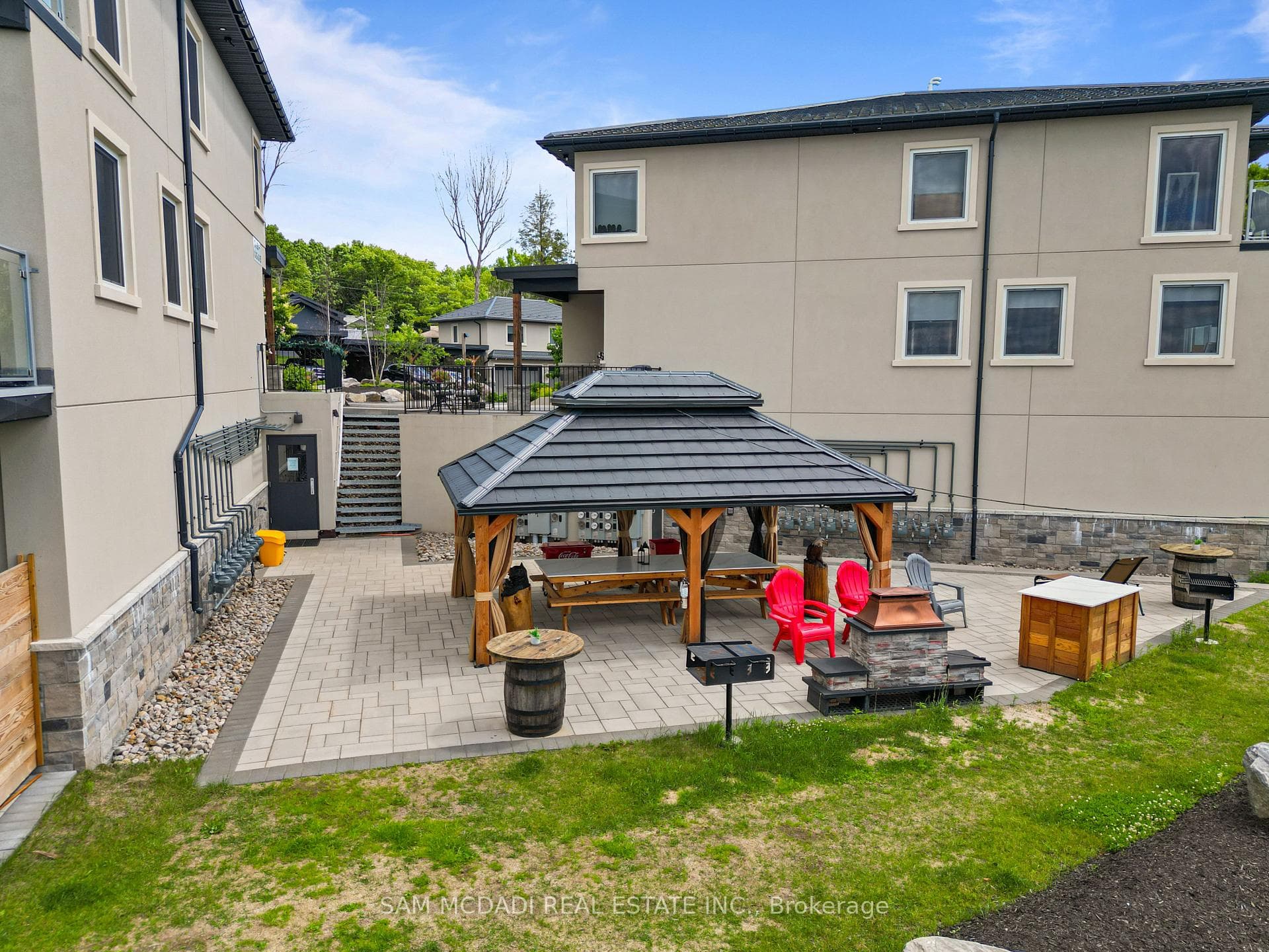 21 Horizon Lane Unit 2 photo 30