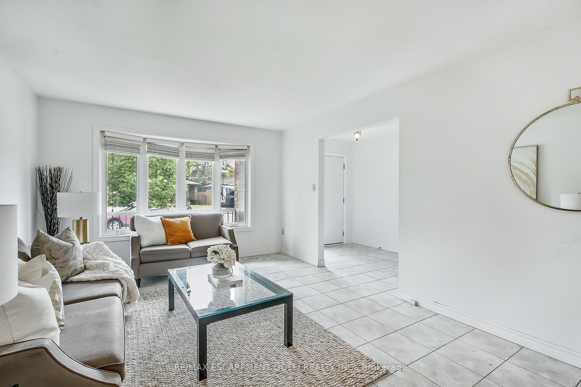 9 Valanna Court photo 7