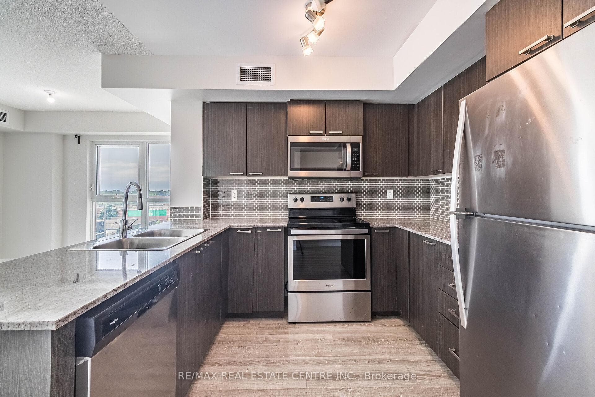 2152 Lawrence Avenue Unit 608 photo 11